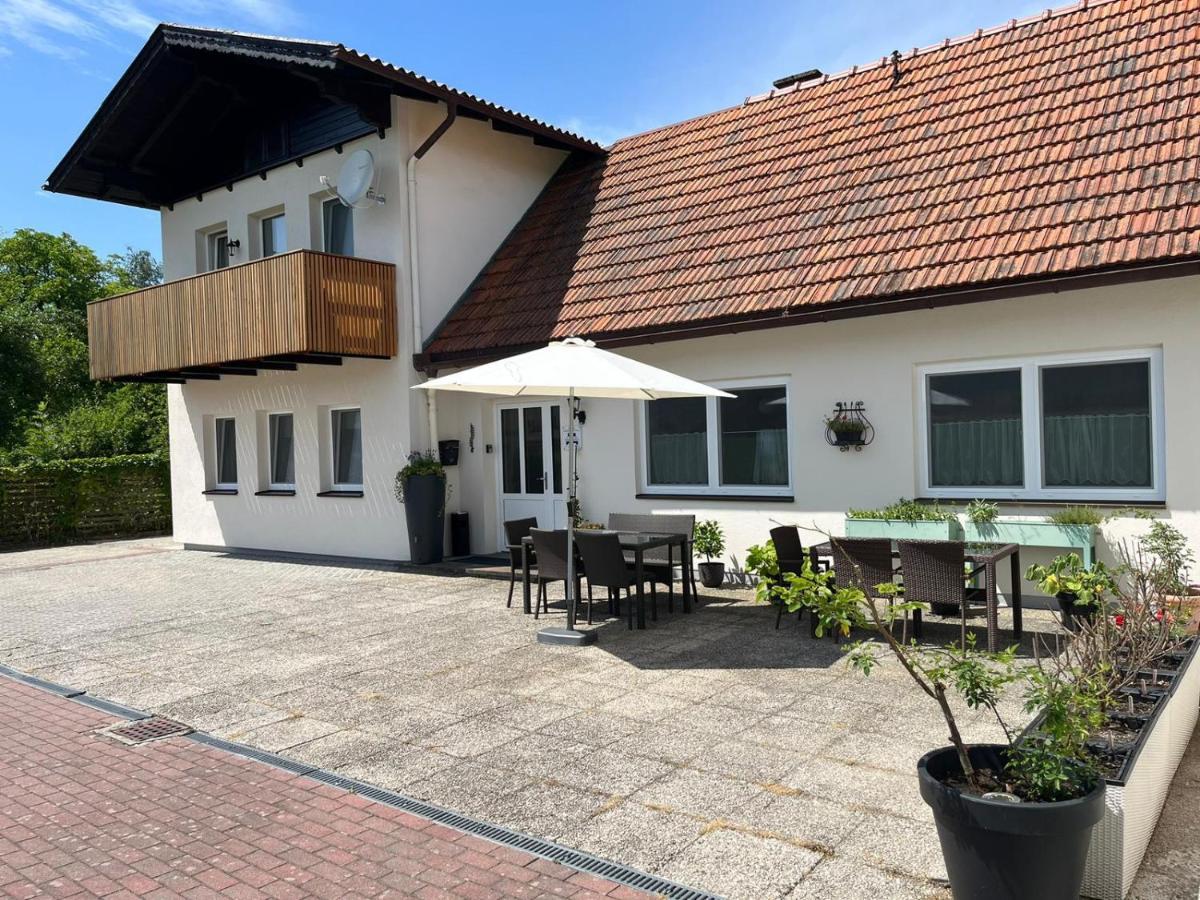 Danner Familien-Ferienwohnungen Schoerfling Am Attersee Eksteriør bilde